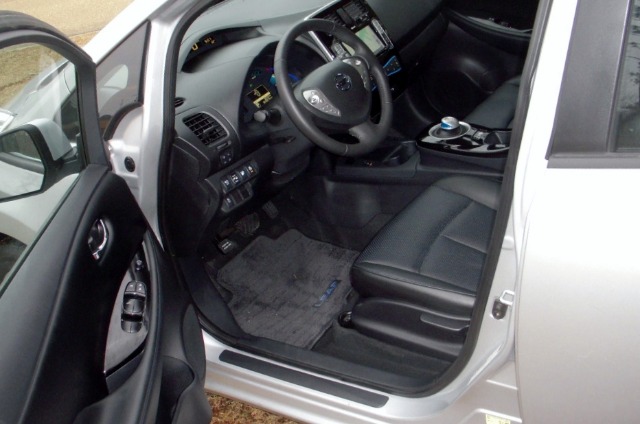 Nissan LEAF 2013 photo 3
