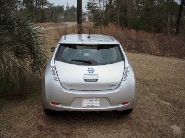 Nissan LEAF 2013 photo 4