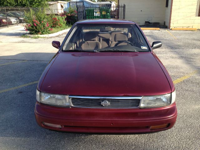 Nissan Maxima 1994 photo 3