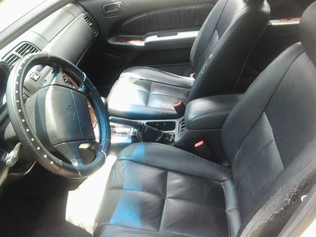 Nissan Maxima 1995 photo 3