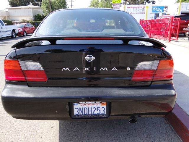 Nissan Maxima 1995 photo 12