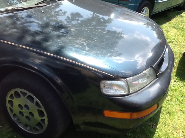 Nissan Maxima 1995 photo 3