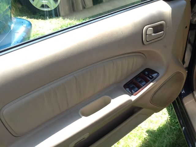 Nissan Maxima 1995 photo 4