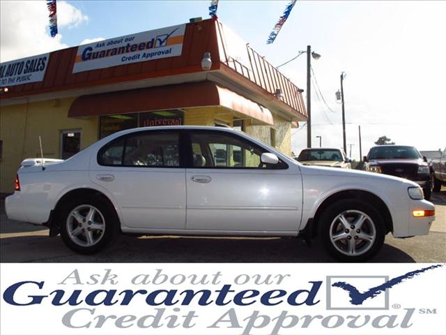 Nissan Maxima 325I RWD South Africa Sedan