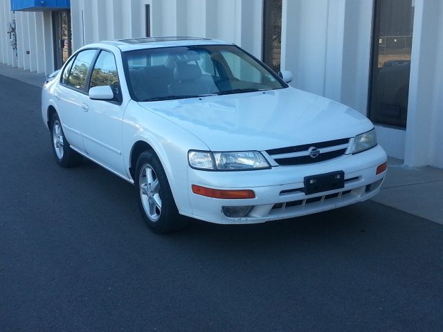 Nissan Maxima 1997 photo 4