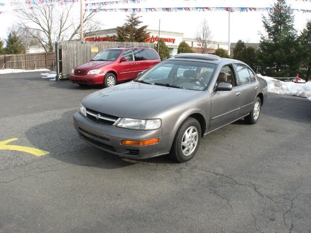 Nissan Maxima 1997 photo 5