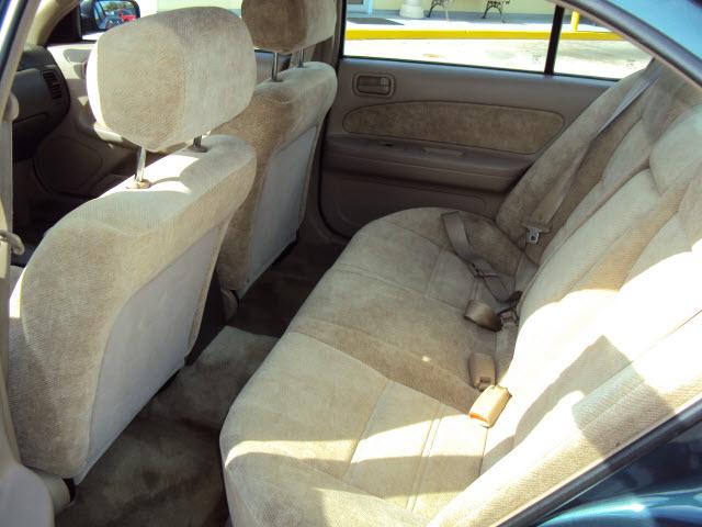 Nissan Maxima 1997 photo 4