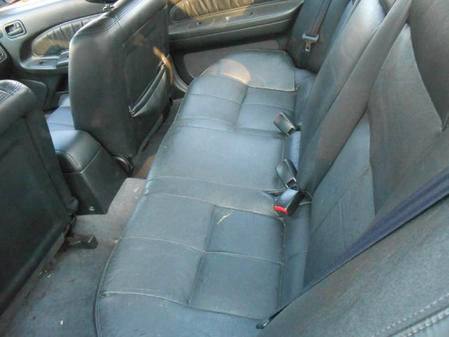 Nissan Maxima 1998 photo 1