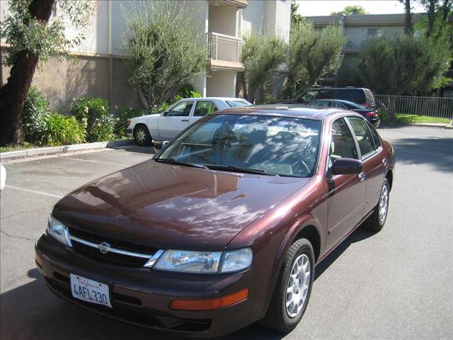 Nissan Maxima Unknown Sedan