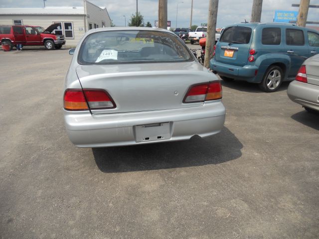 Nissan Maxima 1998 photo 3