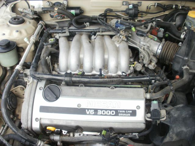 Nissan Maxima 1999 photo 10