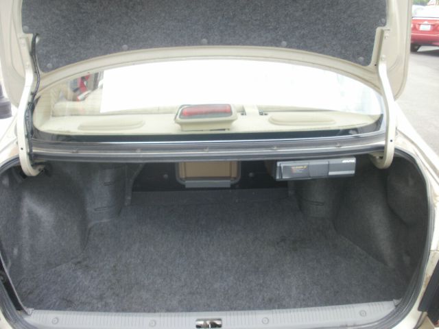 Nissan Maxima 1999 photo 11