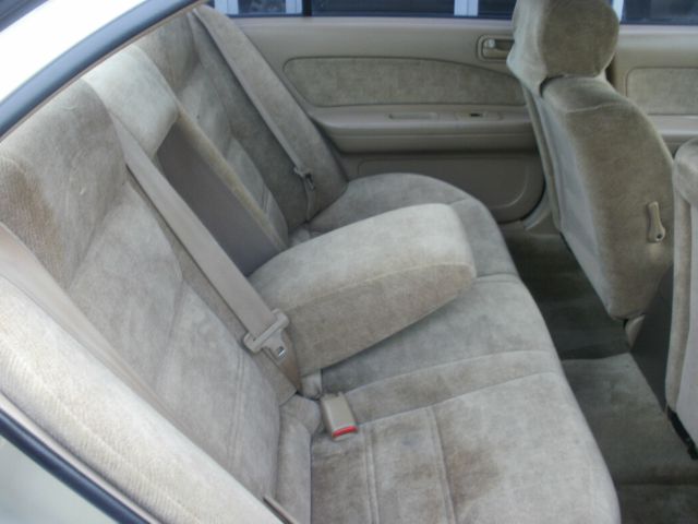 Nissan Maxima 1999 photo 2