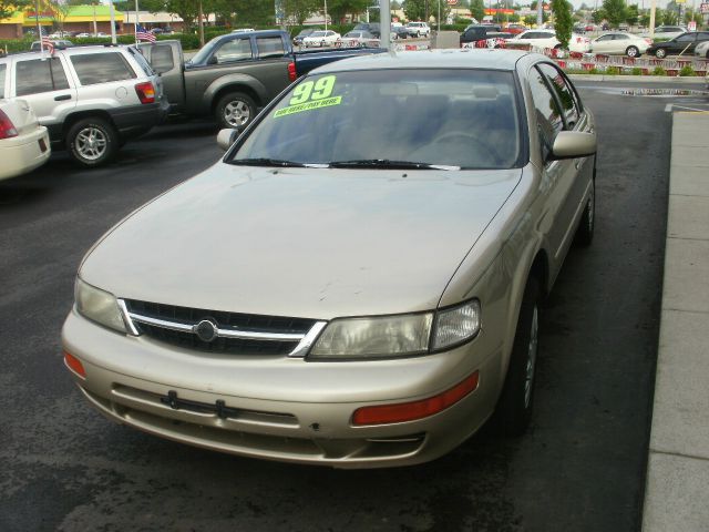 Nissan Maxima 1999 photo 3