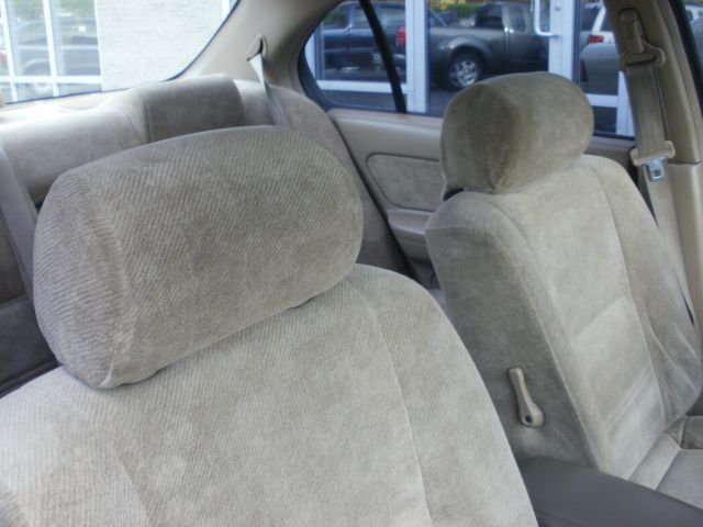 Nissan Maxima 1999 photo 4