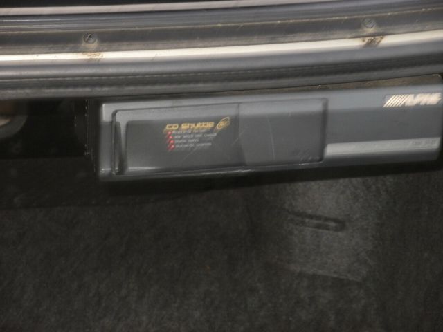 Nissan Maxima 1999 photo 9