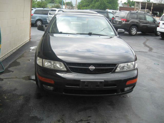 Nissan Maxima 1999 photo 6