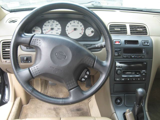 Nissan Maxima 1999 photo 9