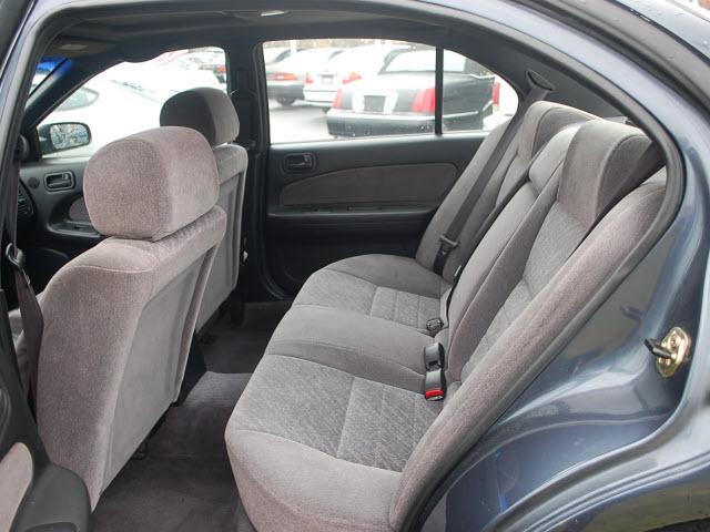 Nissan Maxima 1999 photo 4