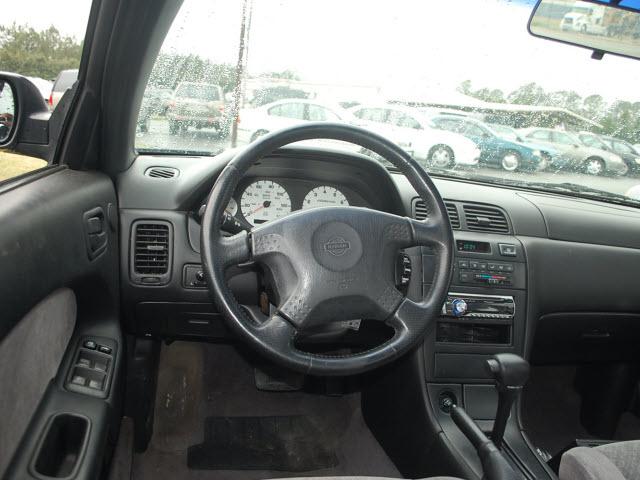 Nissan Maxima 1999 photo 5