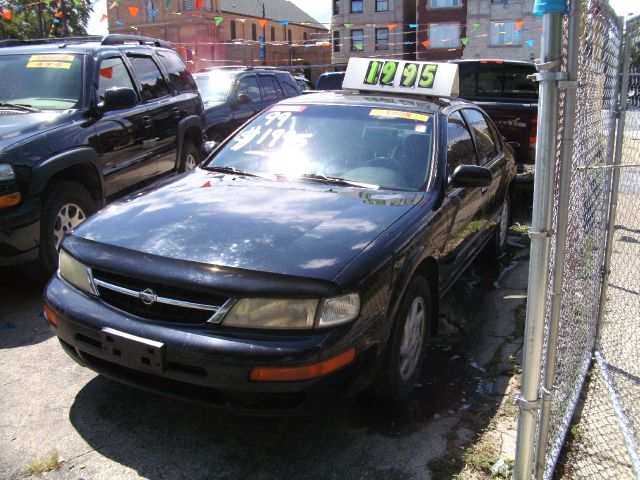 Nissan Maxima 1999 photo 3