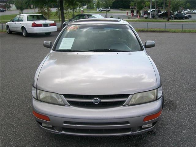 Nissan Maxima Unknown Sedan