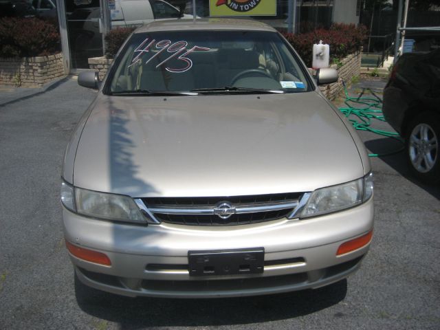 Nissan Maxima 1999 photo 3