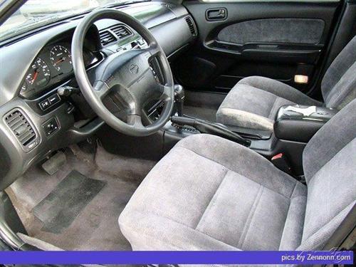 Nissan Maxima 1999 photo 2