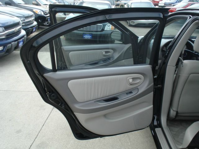 Nissan Maxima 2000 photo 22