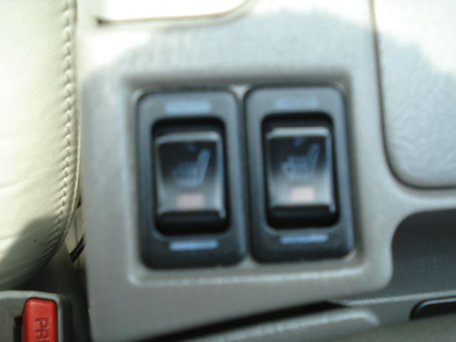 Nissan Maxima 2000 photo 7