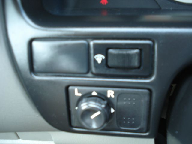 Nissan Maxima 2000 photo 8