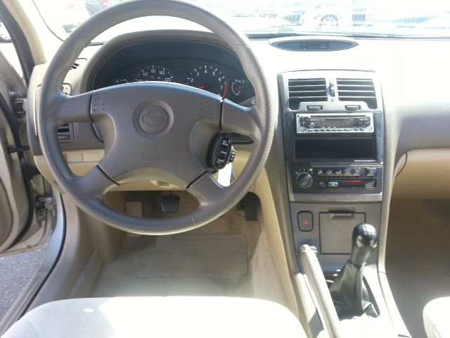 Nissan Maxima 2000 photo 5