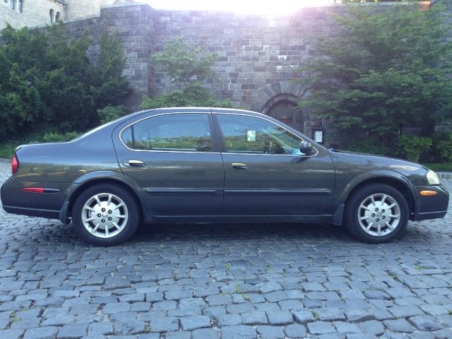 Nissan Maxima 2000 photo 4