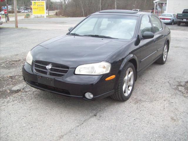 Nissan Maxima 2000 photo 2