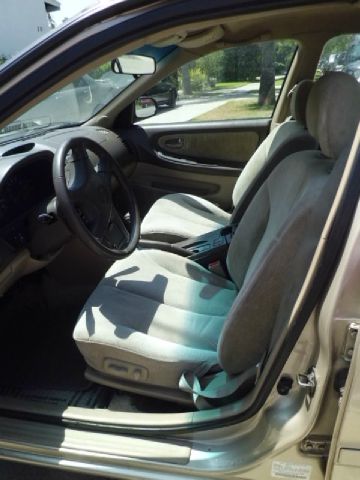 Nissan Maxima 2000 photo 3