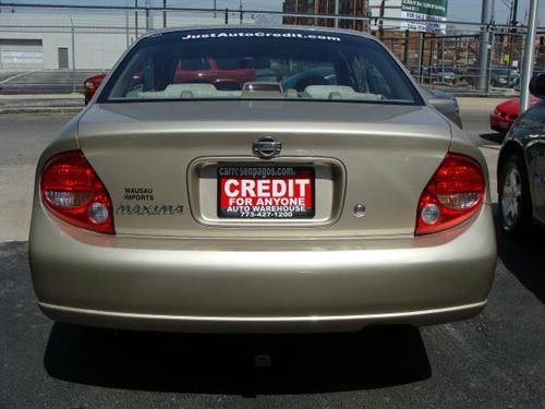 Nissan Maxima 2000 photo 1