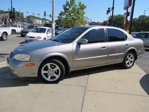 Nissan Maxima 2000 photo 1