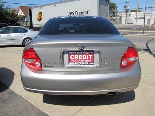 Nissan Maxima 2000 photo 2