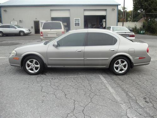 Nissan Maxima RT 4x4 Truck Other