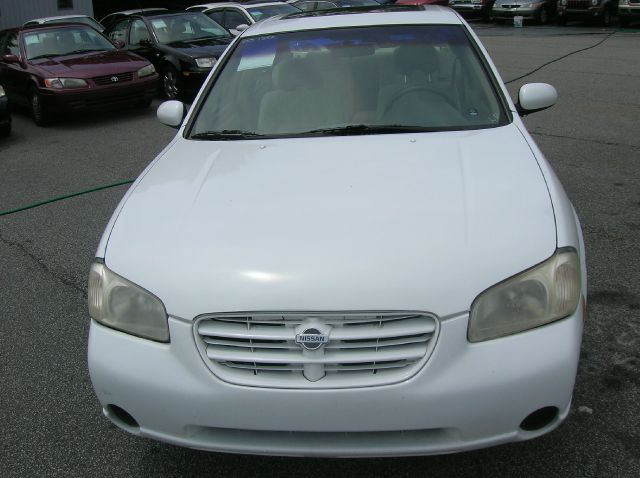 Nissan Maxima 2000 photo 3