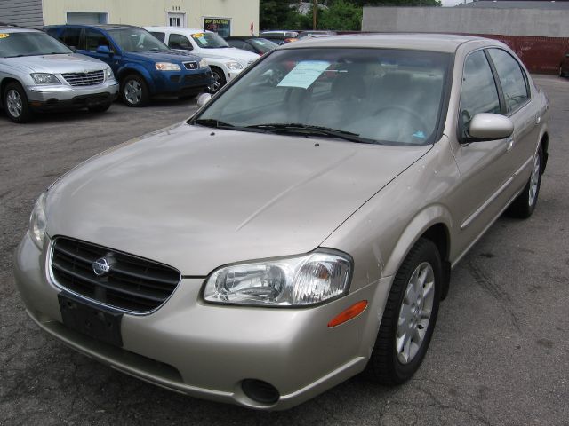 Nissan Maxima 2000 photo 11