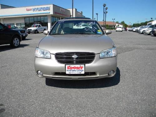 Nissan Maxima 2000 photo 1