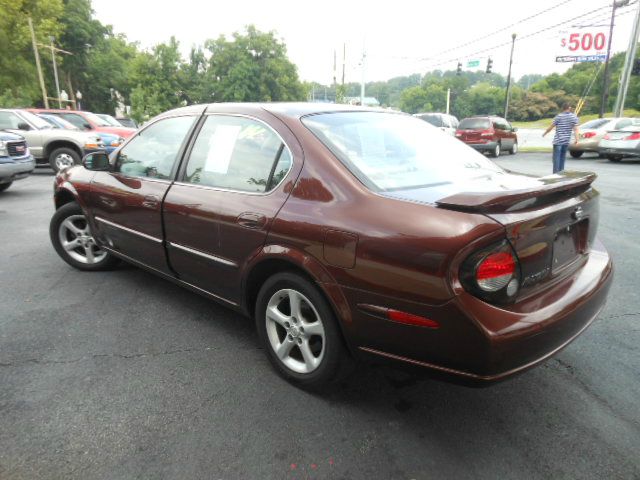 Nissan Maxima 2000 photo 3