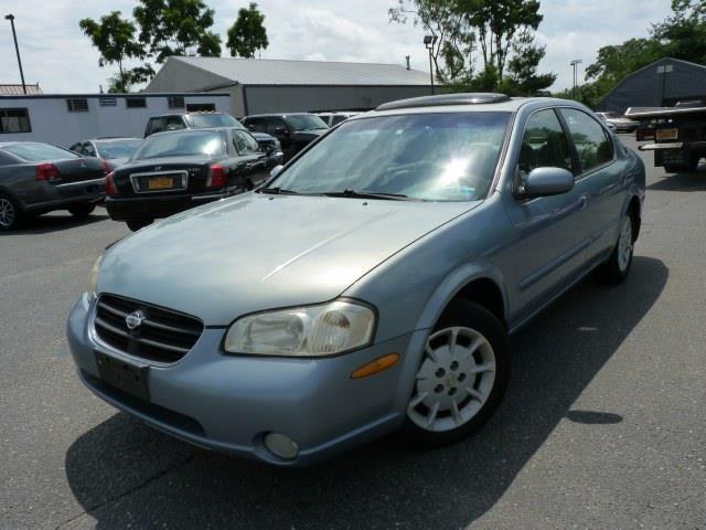 Nissan Maxima 2000 photo 1