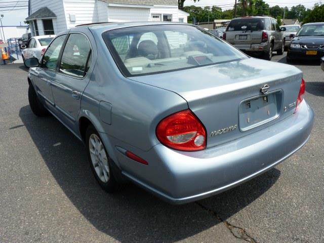 Nissan Maxima 2000 photo 4