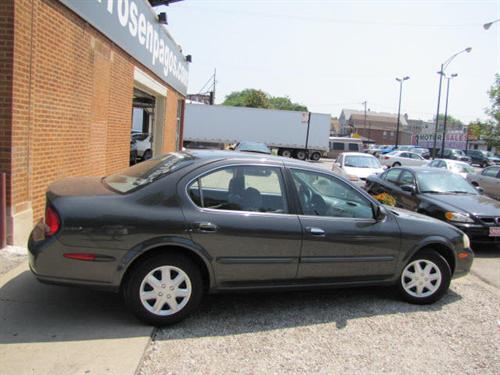 Nissan Maxima 2000 photo 2