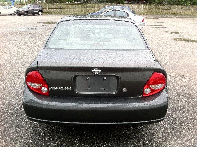 Nissan Maxima 2001 photo 1