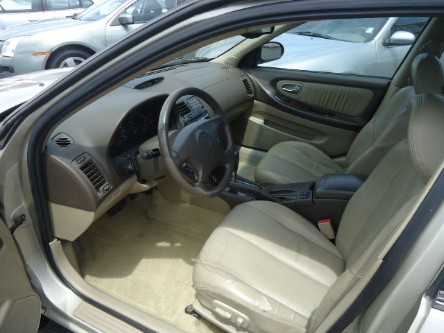Nissan Maxima 2001 photo 2