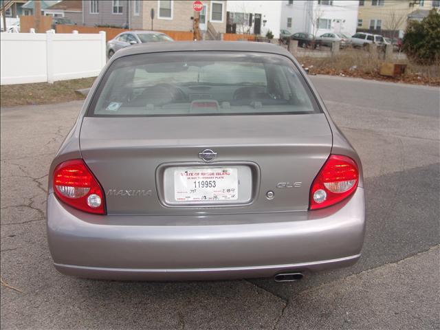 Nissan Maxima 2001 photo 1
