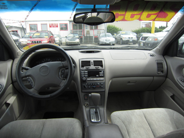 Nissan Maxima 2001 photo 4